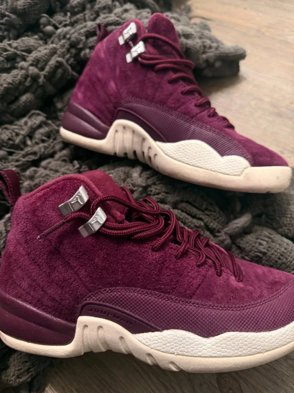 Air Jordan 12 Retro Bordeaux Size 4Y